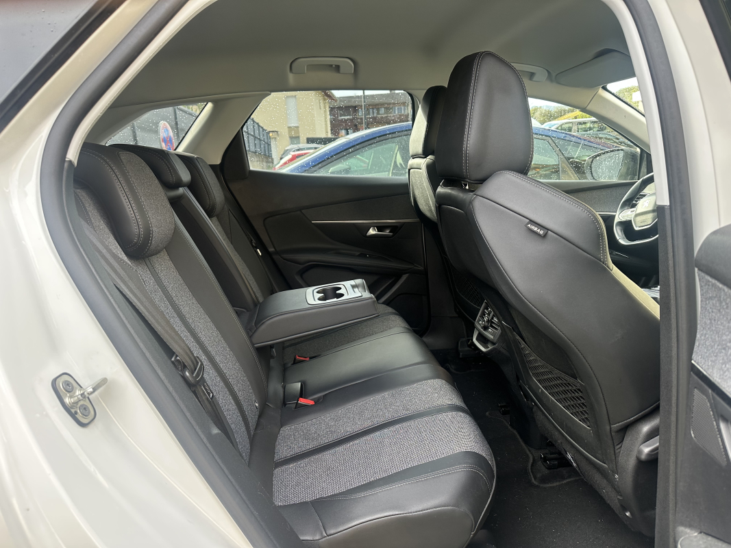 Peugeot 3008 — 10