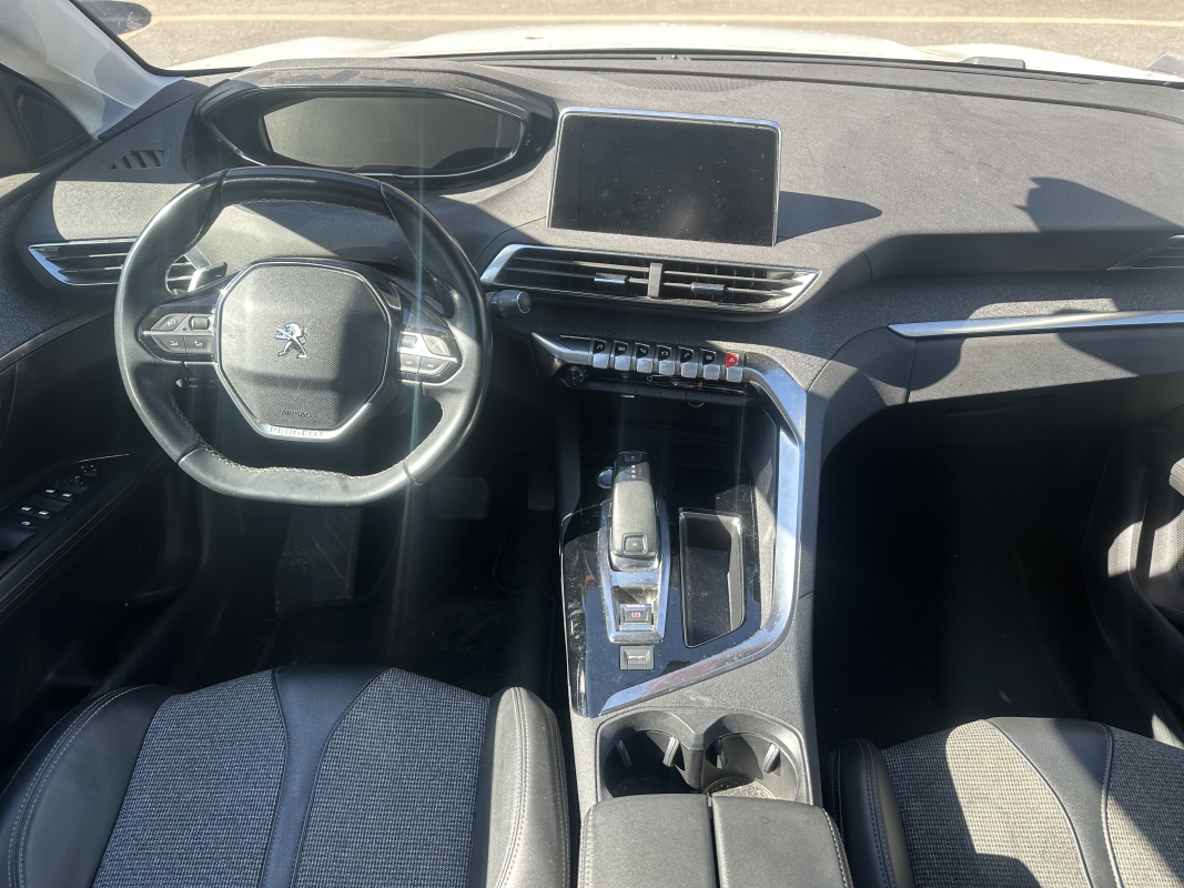 Peugeot 3008 — 8