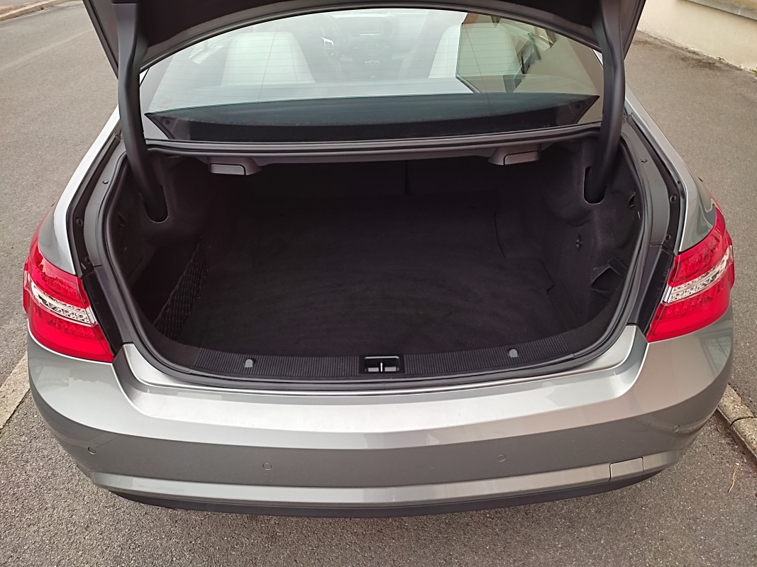 Mercedes Classe E — 19