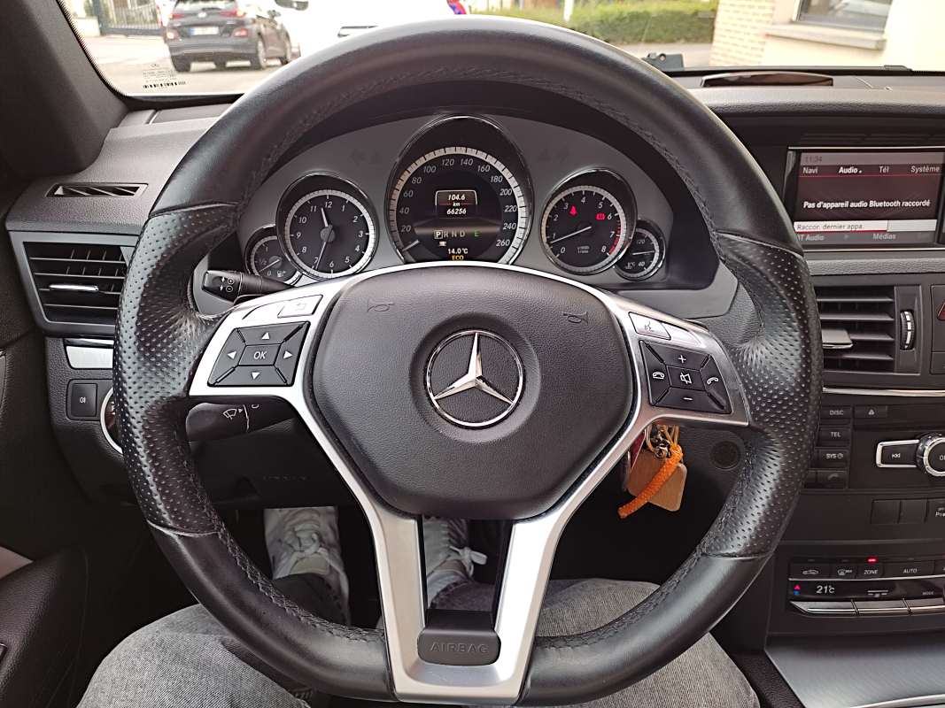 Mercedes Classe E — 13