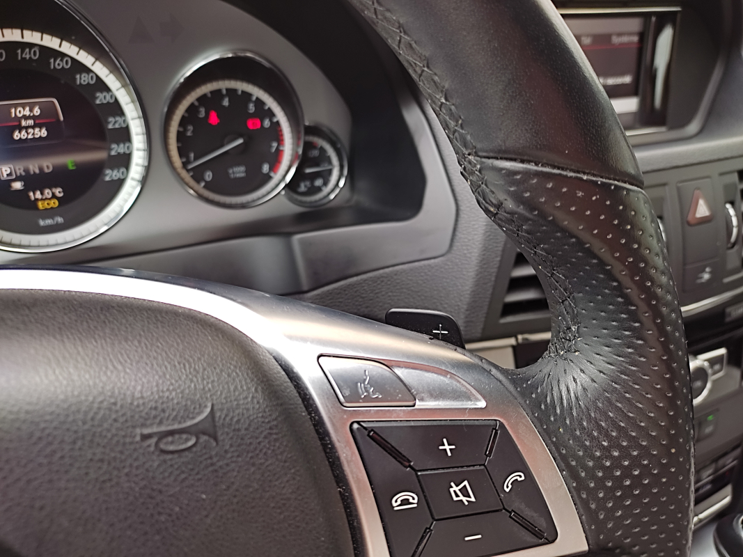 Mercedes Classe E — 27
