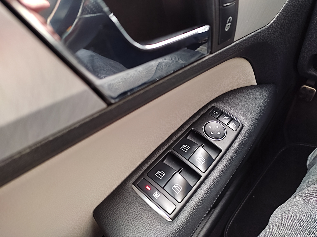 Mercedes Classe E — 30