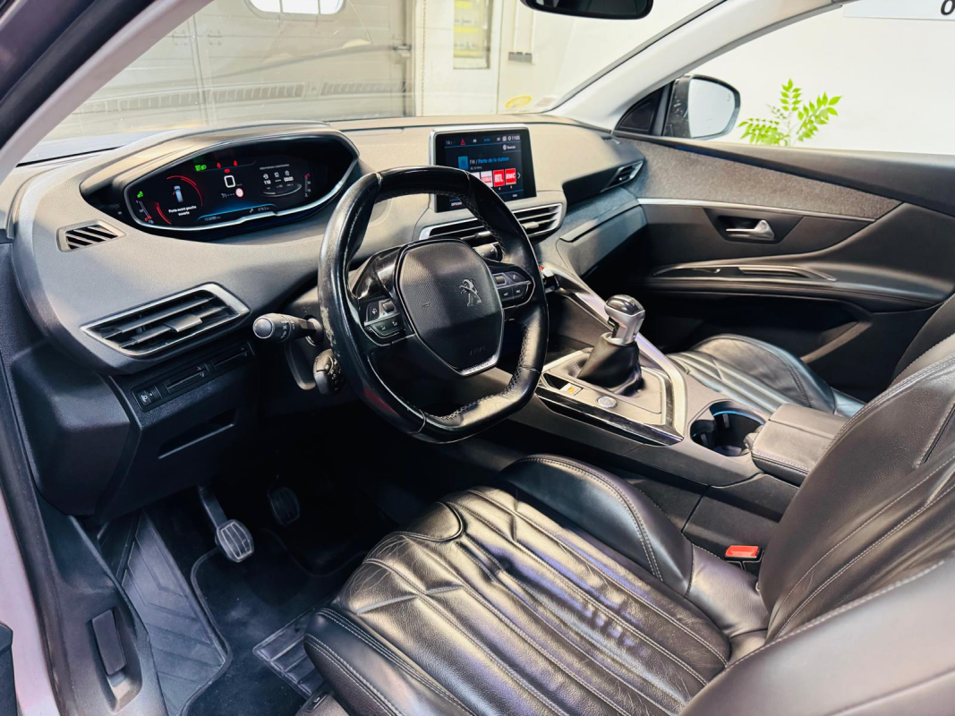 Peugeot 5008 — 10