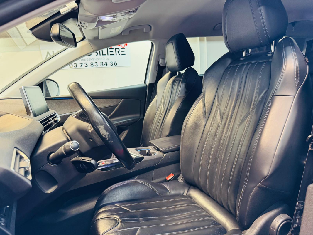 Peugeot 5008 — 9