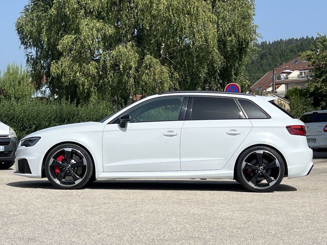 Audi RS3 — 2