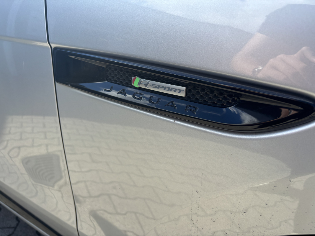 Jaguar F-Pace — 24