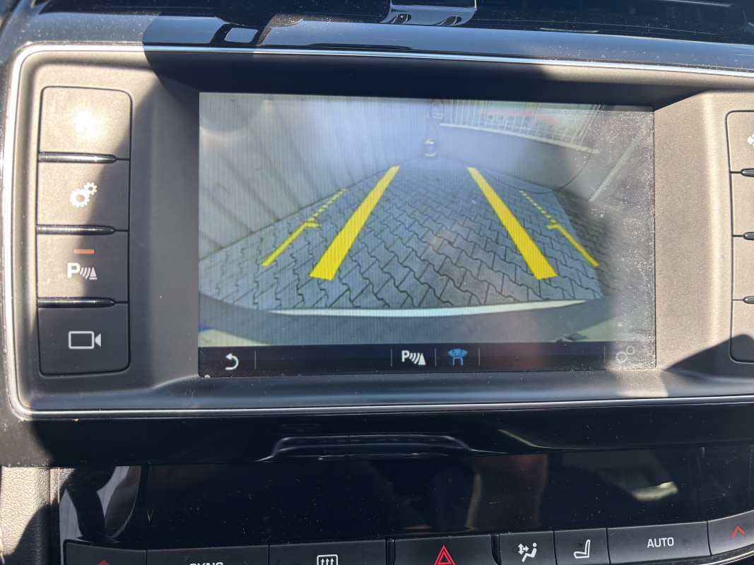 Jaguar F-Pace — 22