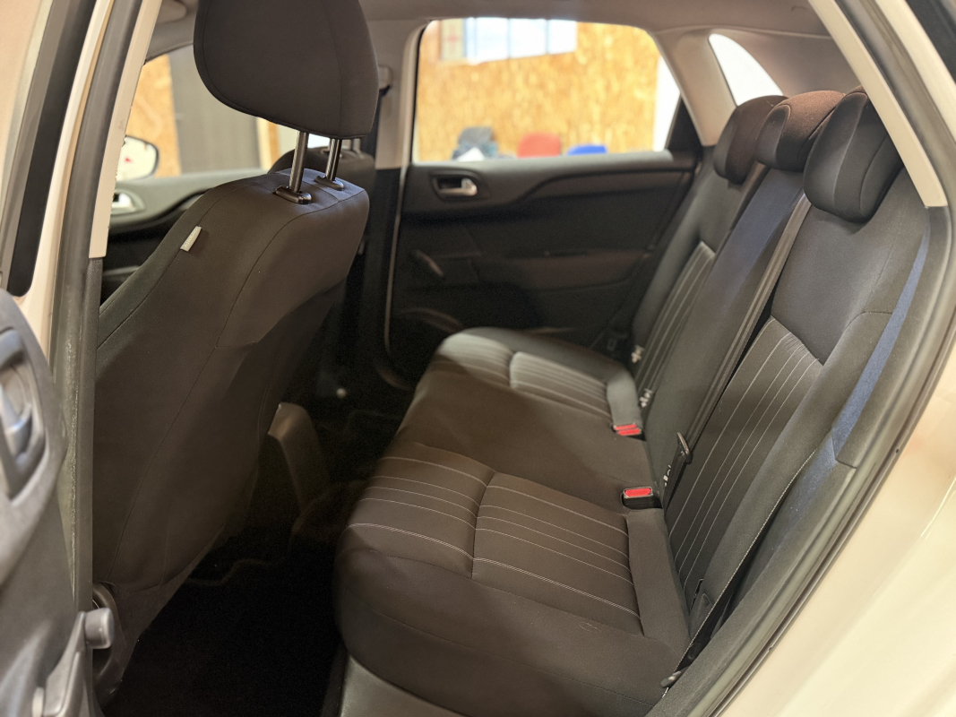 Citroen C4 — 12