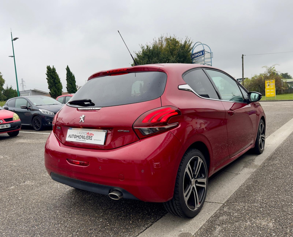 Peugeot 208 — 9