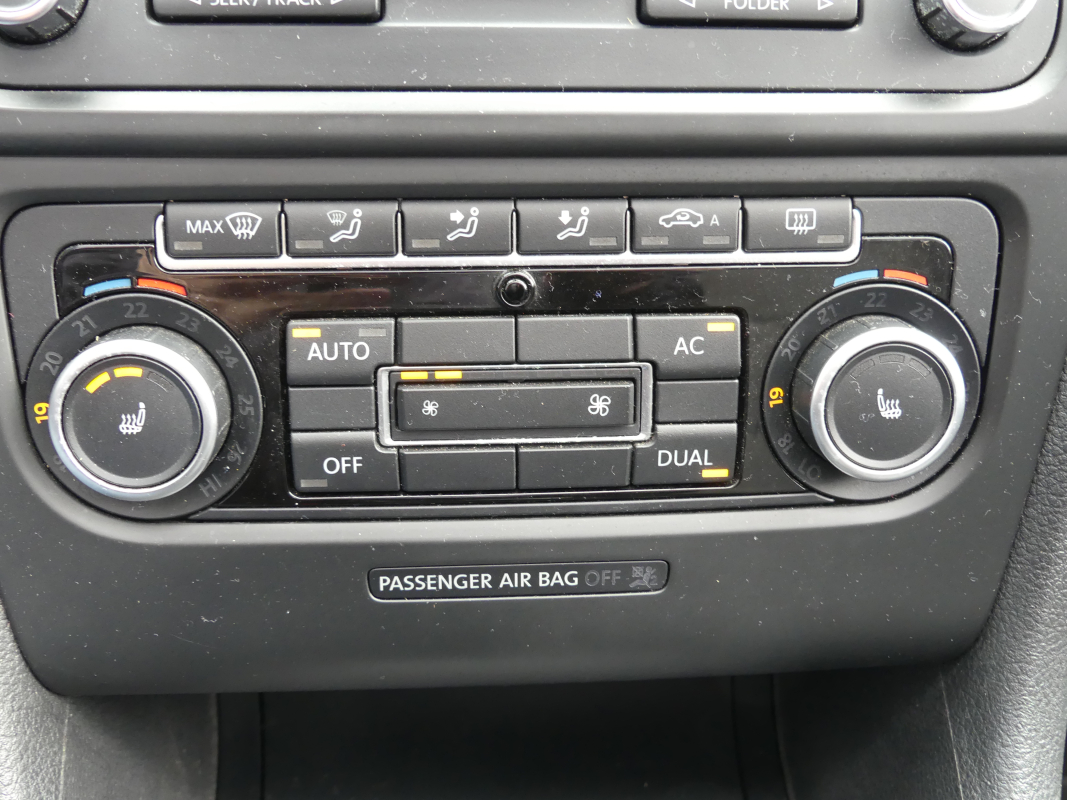 Volkswagen Golf Cabriolet — 20
