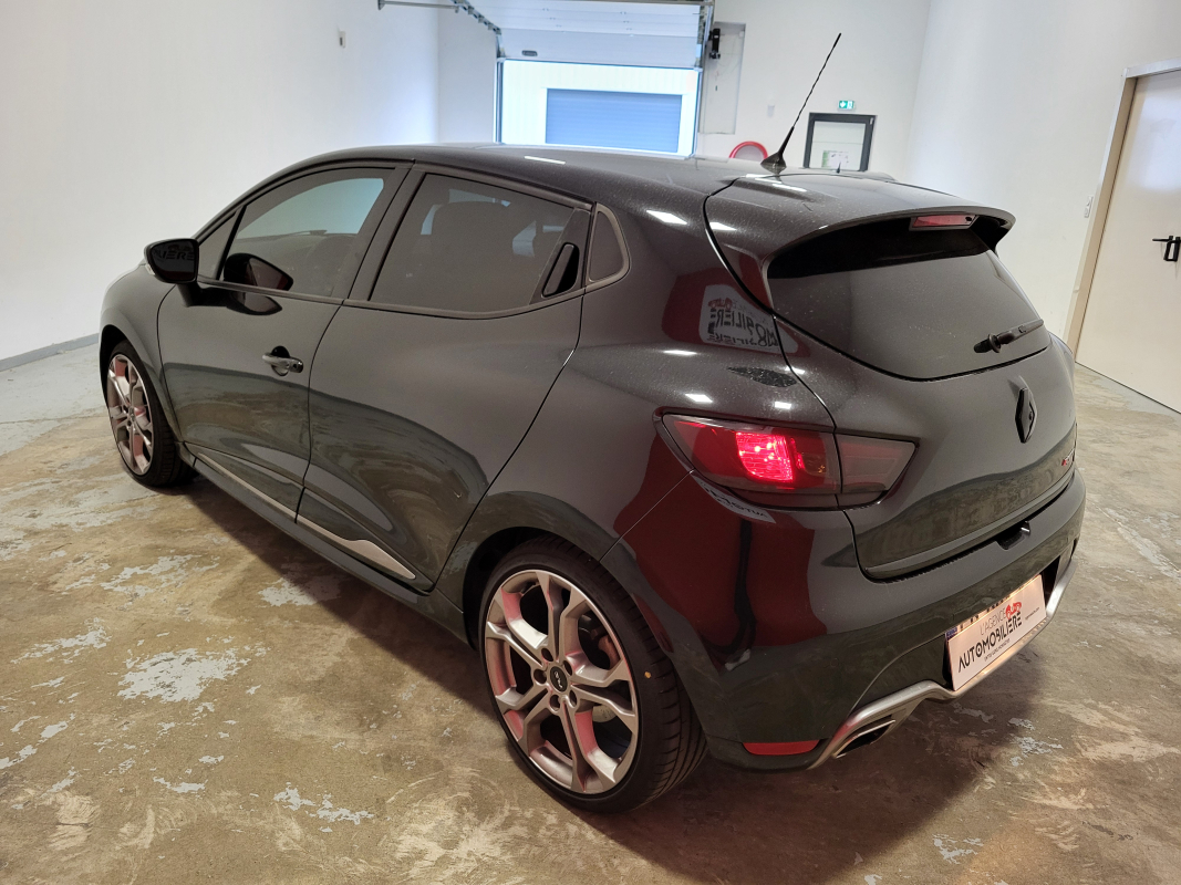 Renault Clio — 5