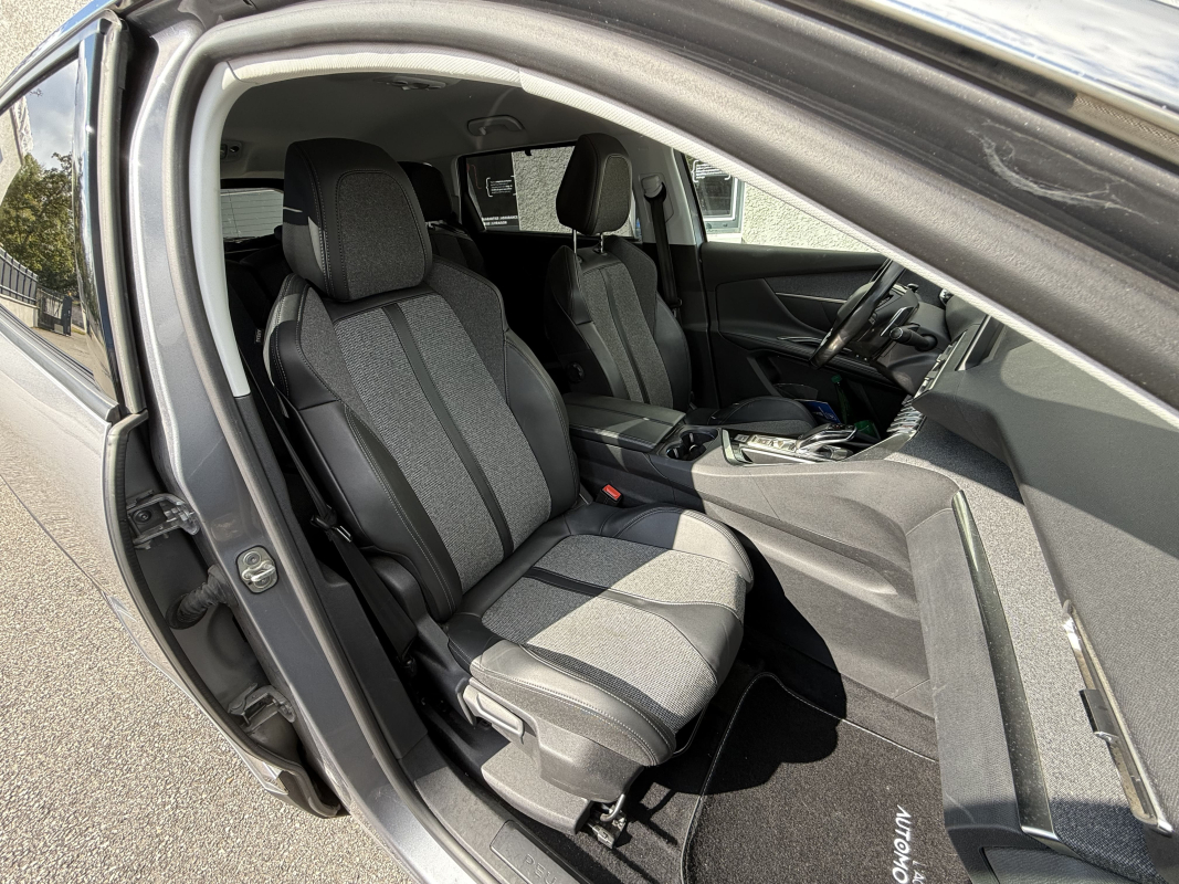 Peugeot 5008 — 18