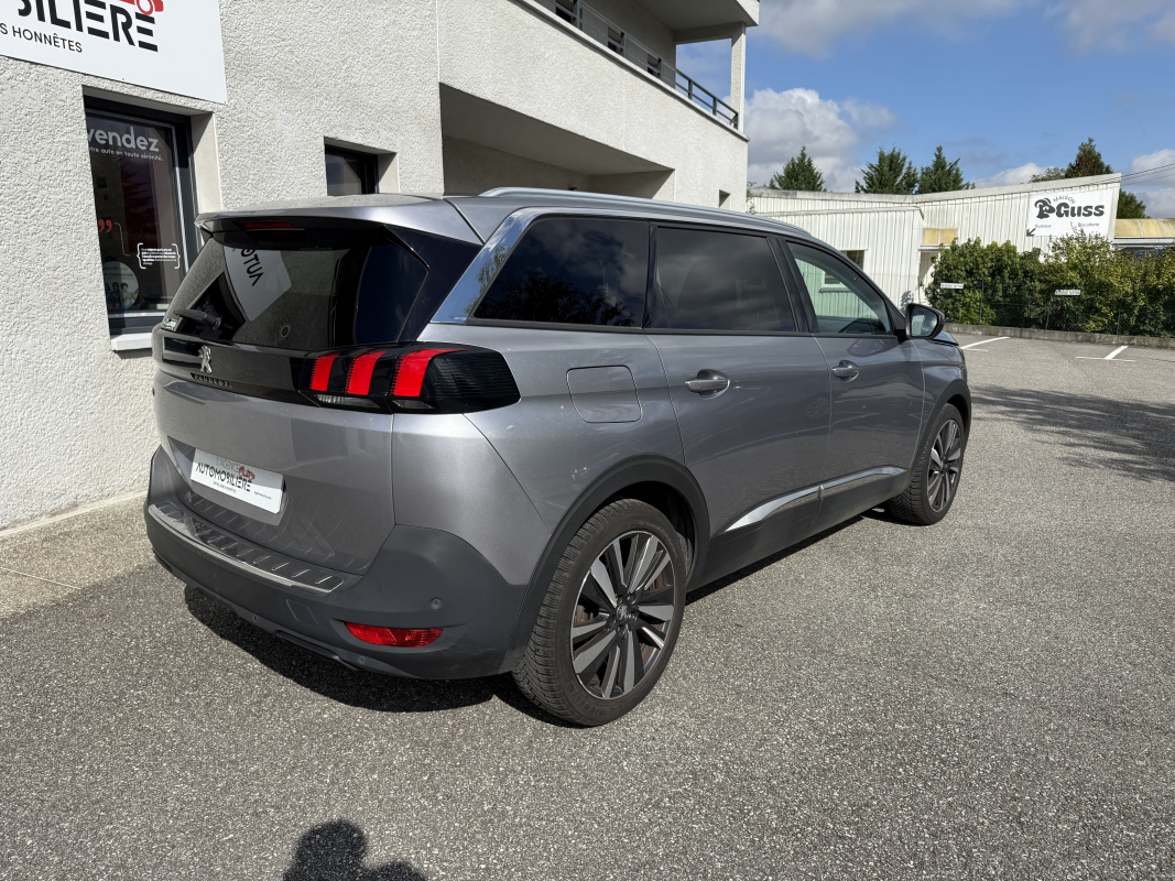 Peugeot 5008 — 3