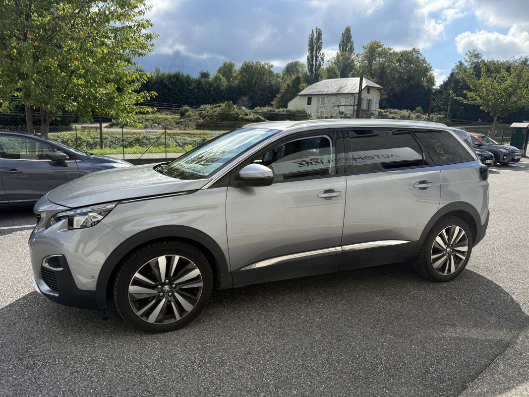 Peugeot 5008 — 6