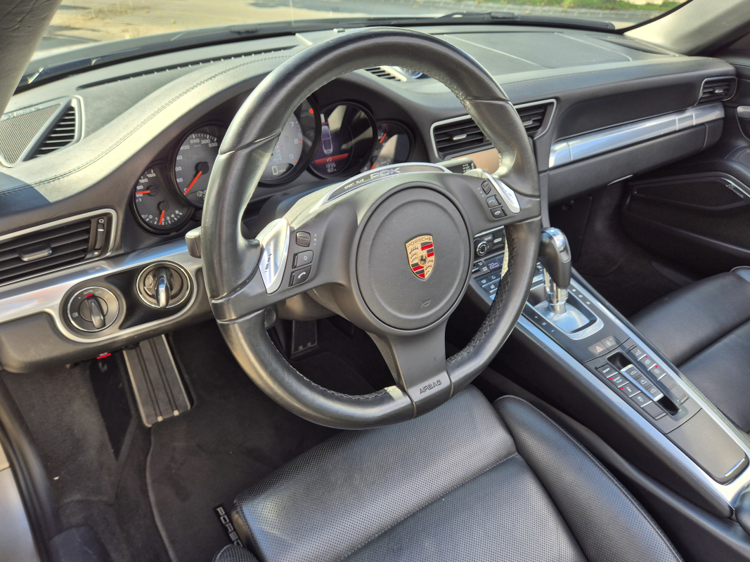 Porsche 911 — 25