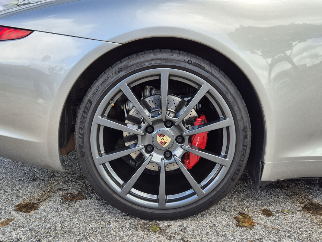 Porsche 911 — 19