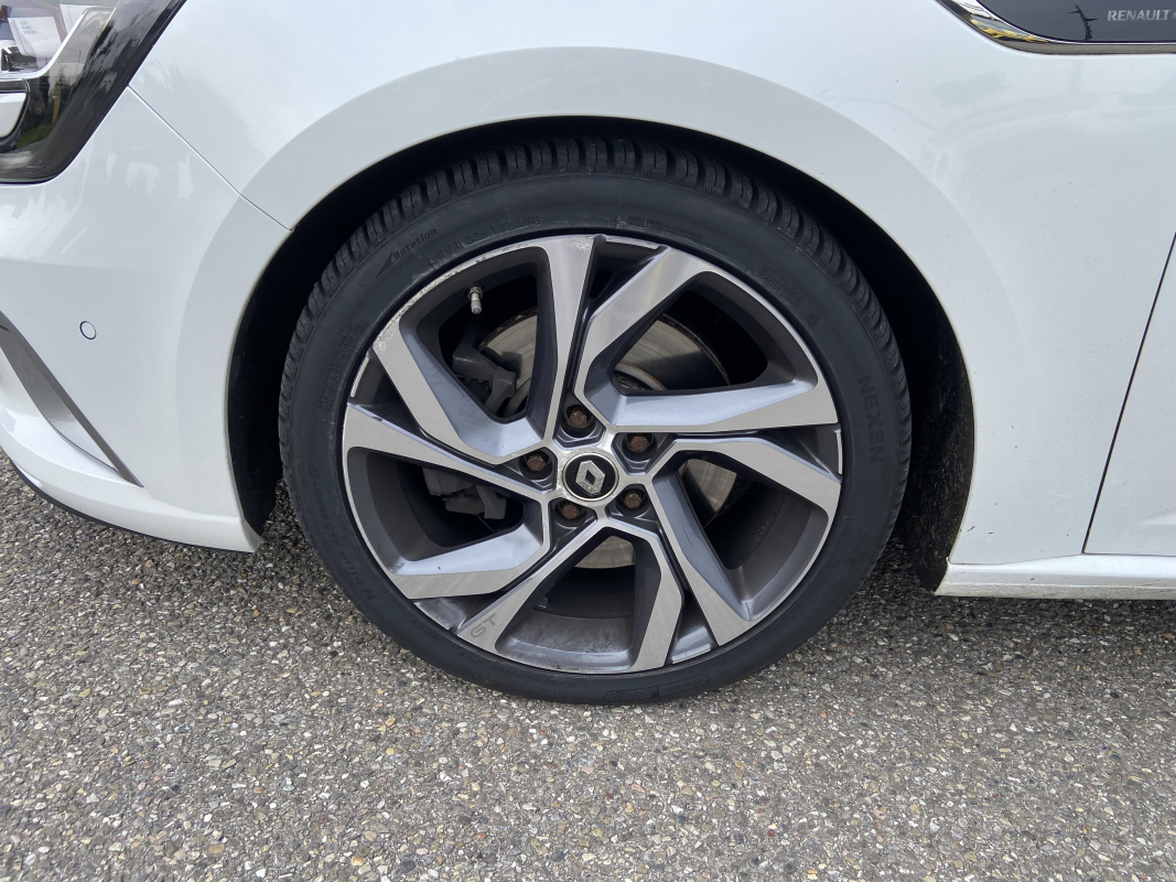 Renault Megane — 23