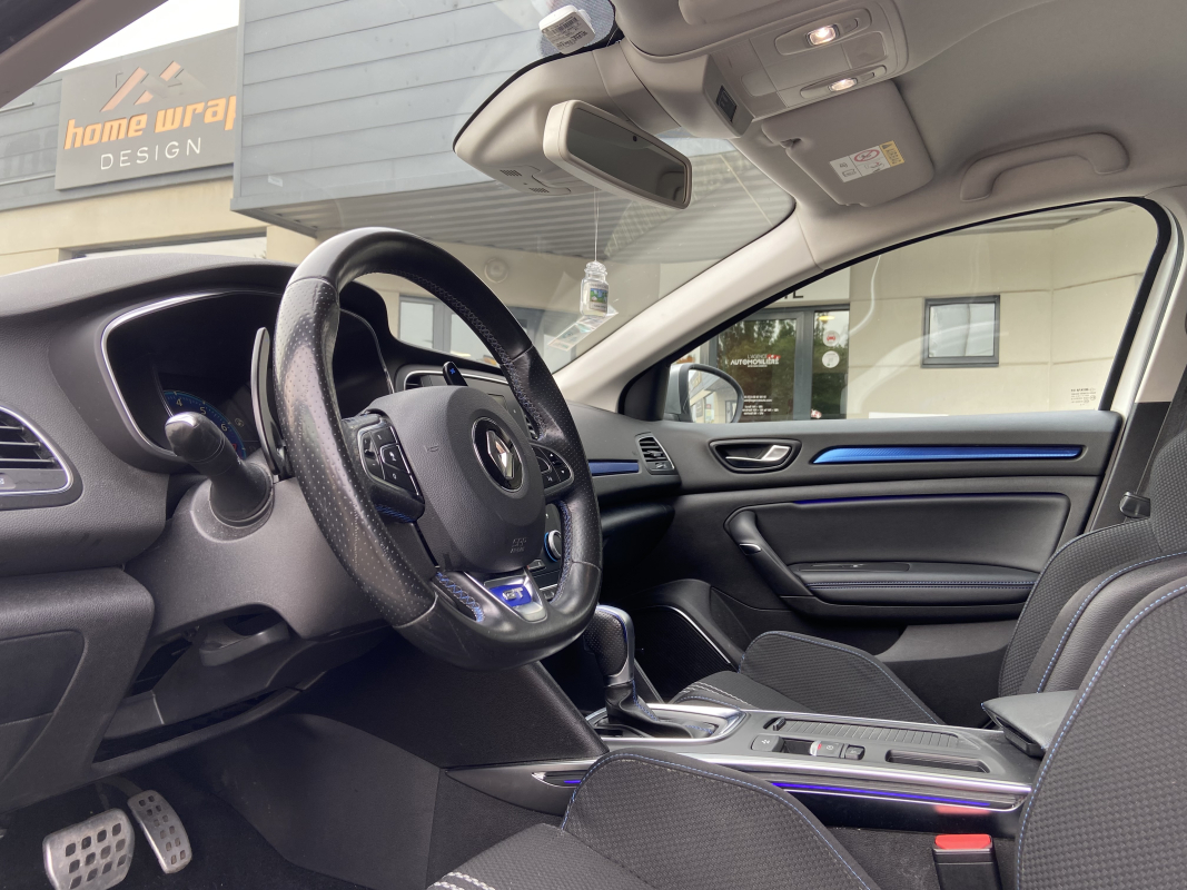 Renault Megane — 25