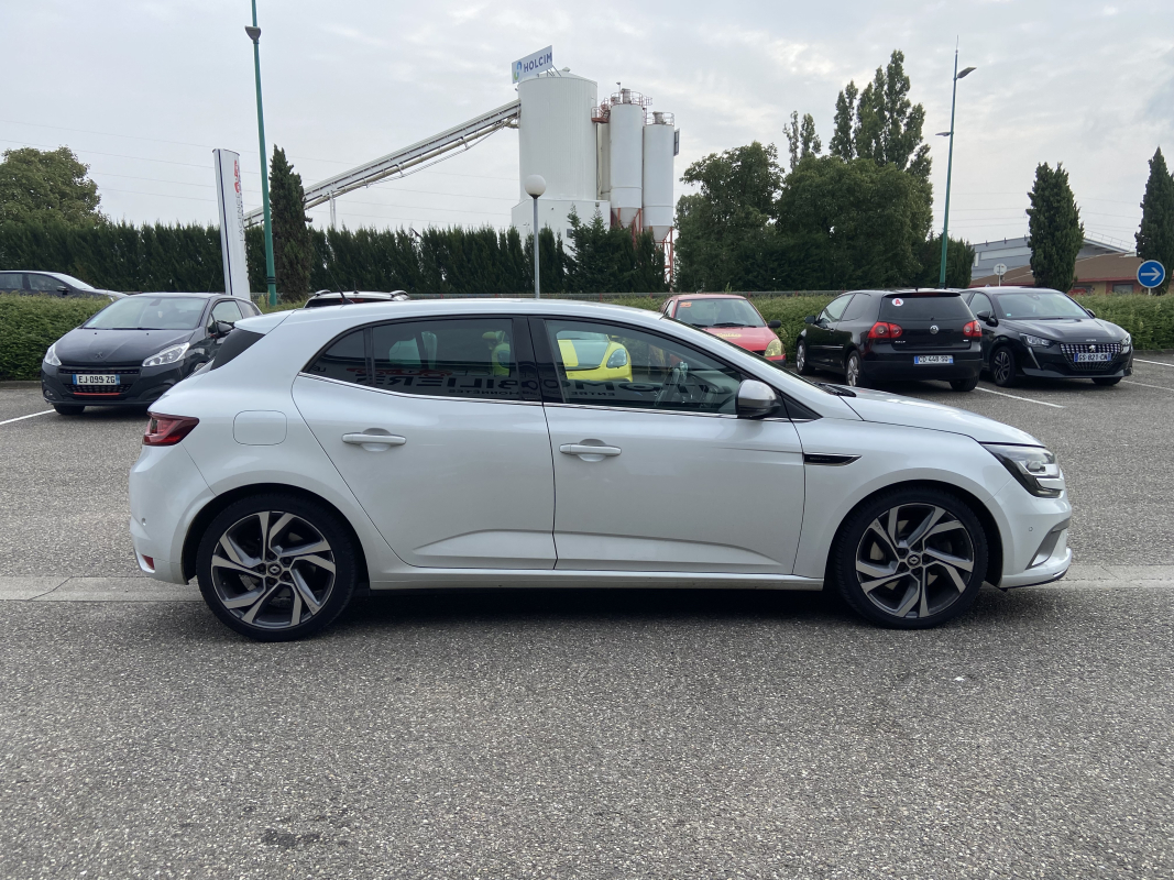 Renault Megane — 11