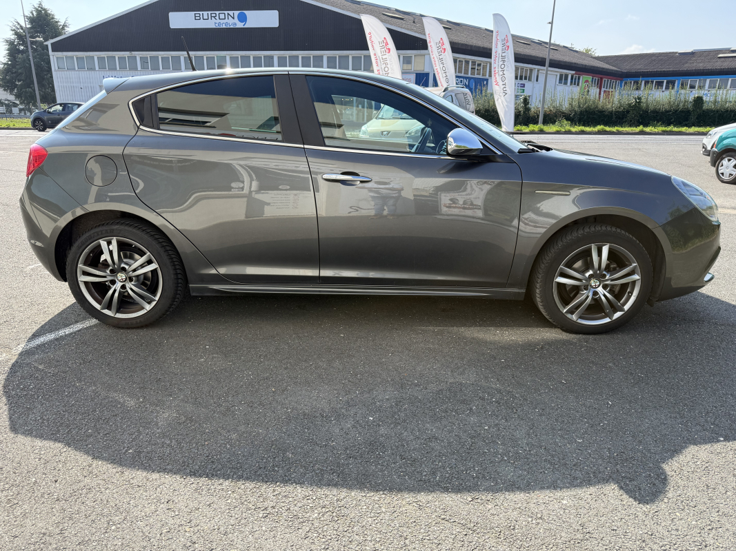 Alfa Romeo Giulietta — 6