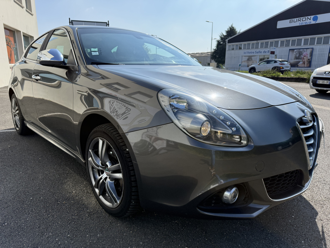 Alfa Romeo Giulietta — 7