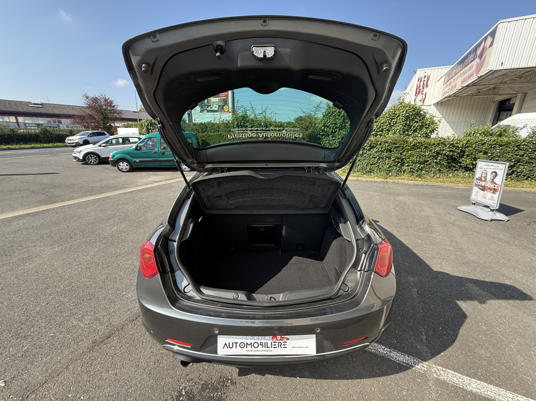 Alfa Romeo Giulietta — 38