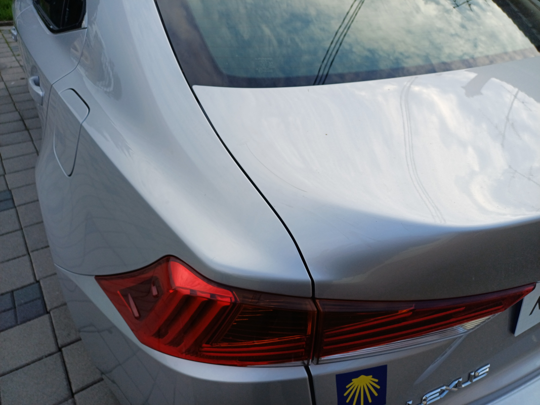 Lexus IS — 32