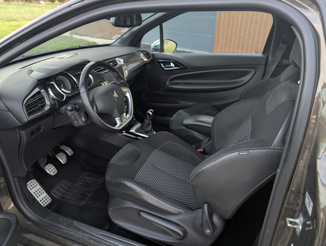 Citroen DS3 — 11