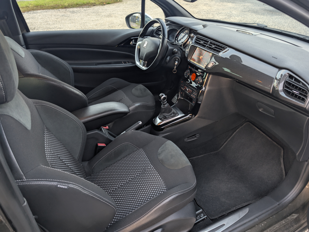 Citroen DS3 — 13