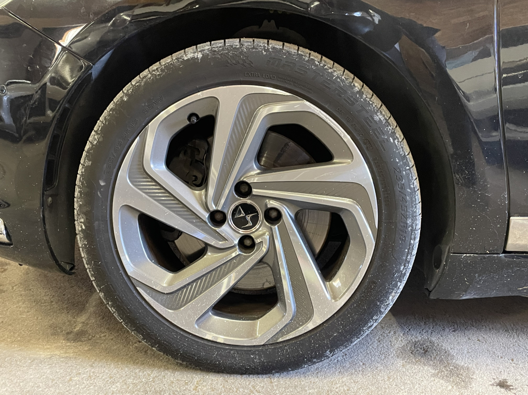 DS DS 5 — 9