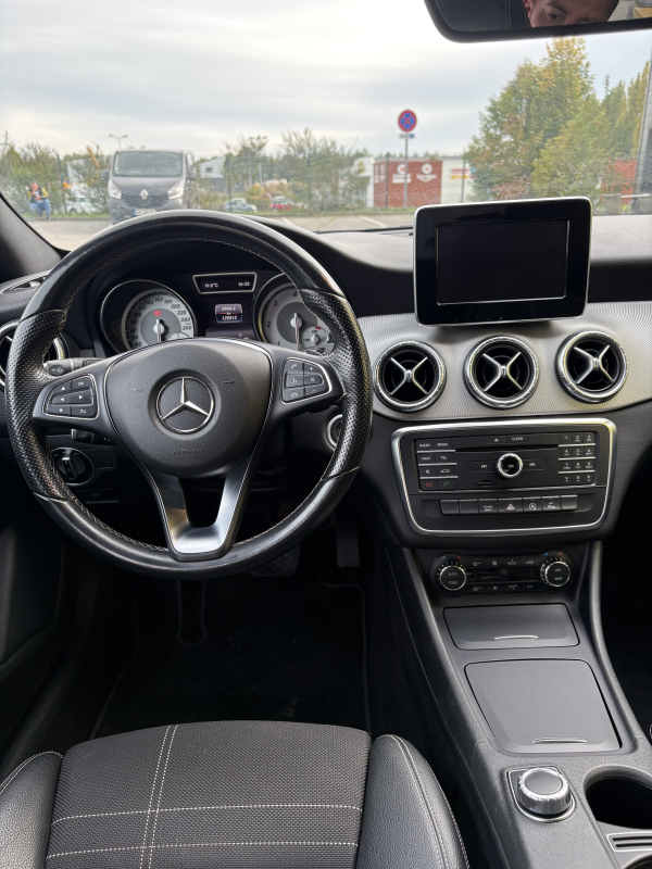 Mercedes Classe CLA — 13