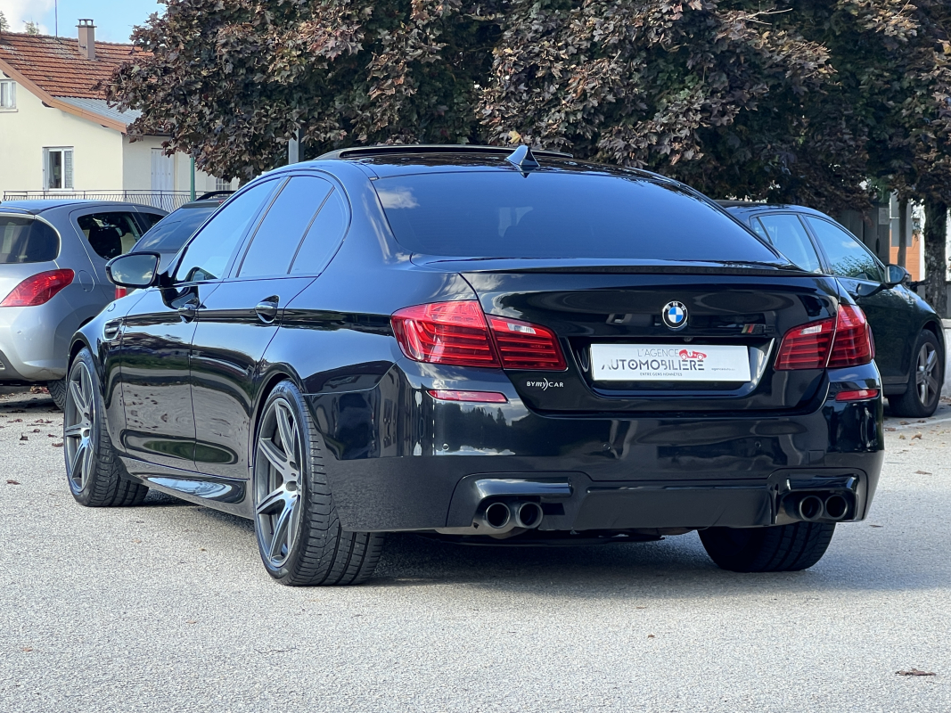 Bmw M5 — 3