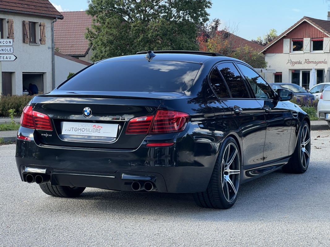 Bmw M5 — 5