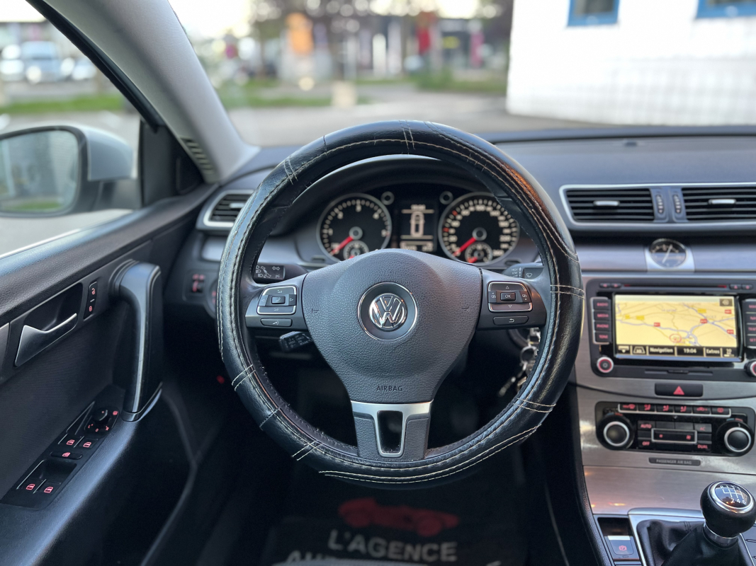 Volkswagen Passat SW — 12