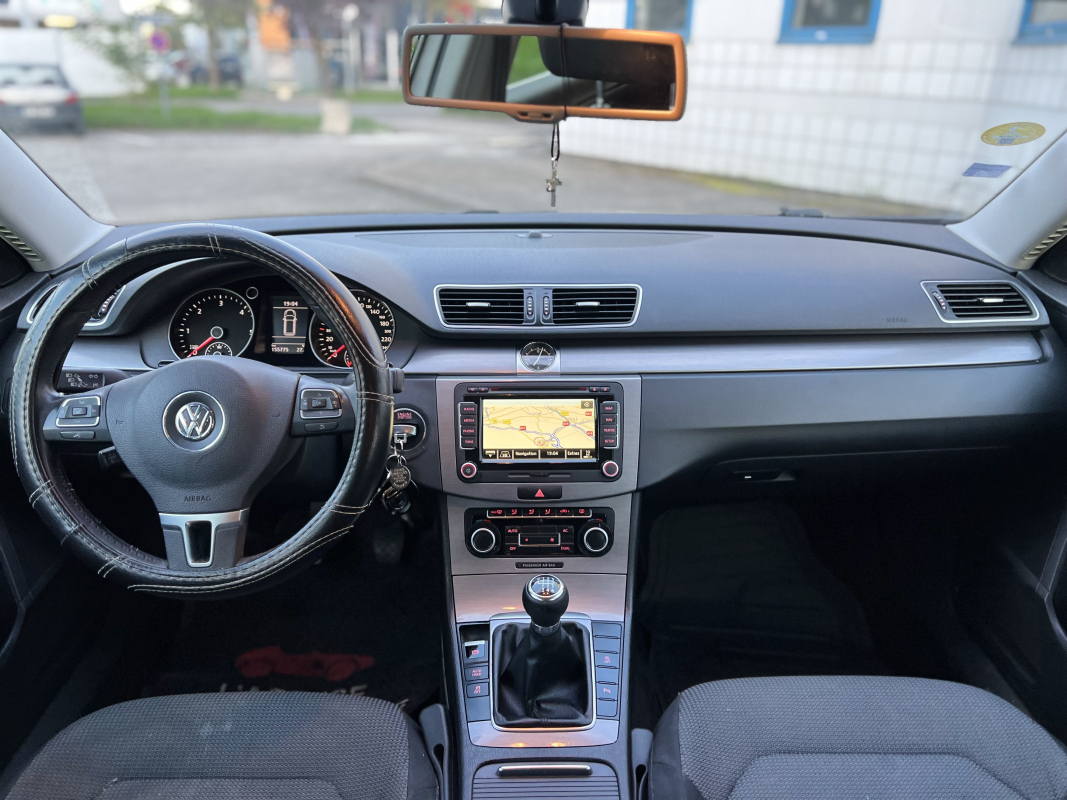 Volkswagen Passat SW — 5