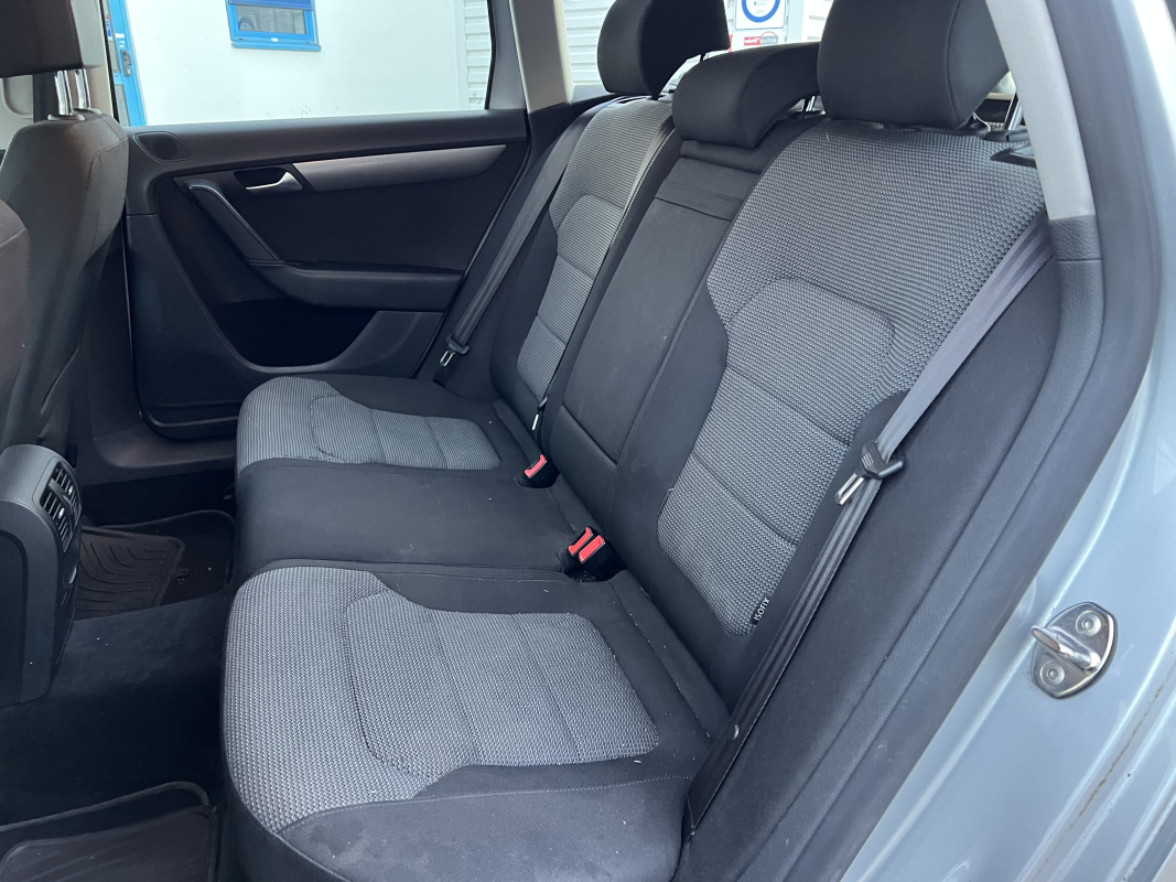 Volkswagen Passat SW — 9