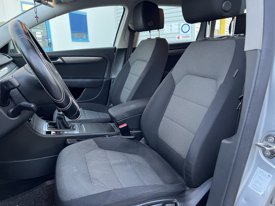 Volkswagen Passat SW — 7