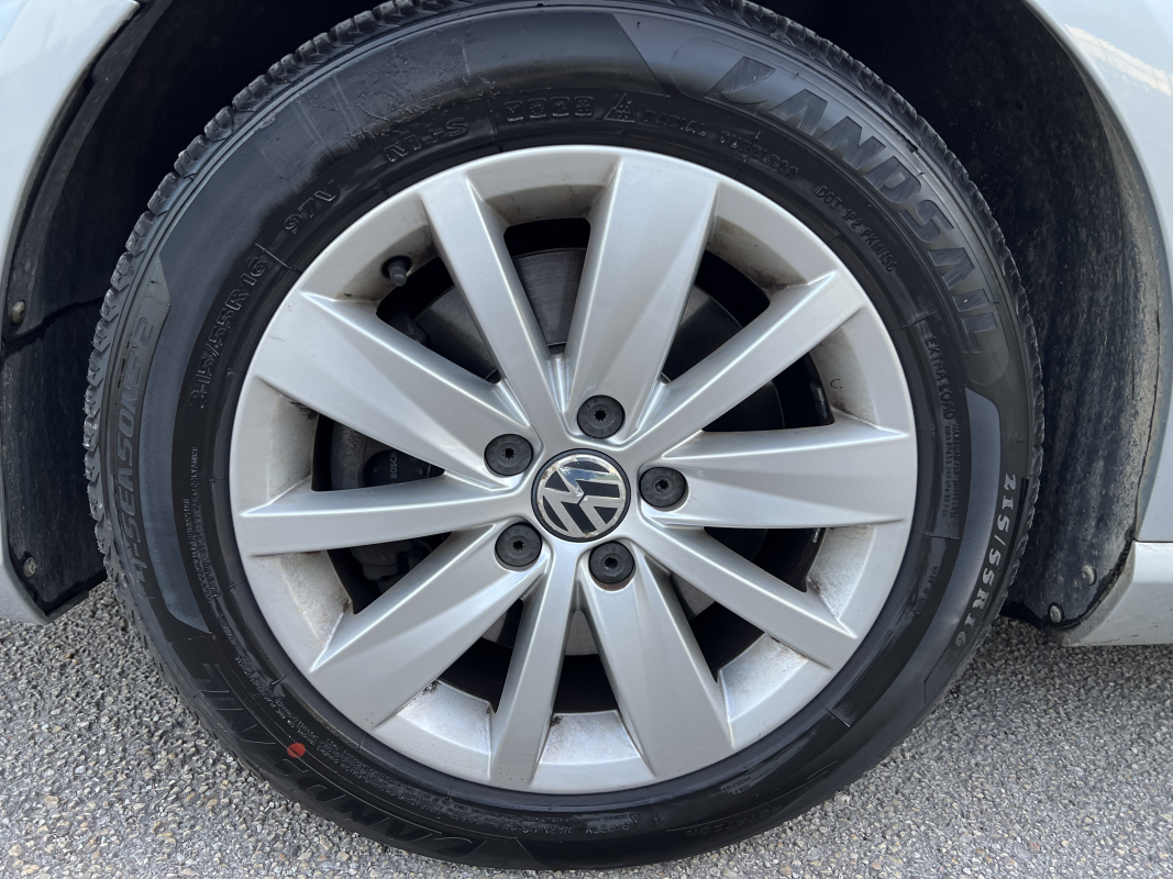 Volkswagen Passat SW — 13