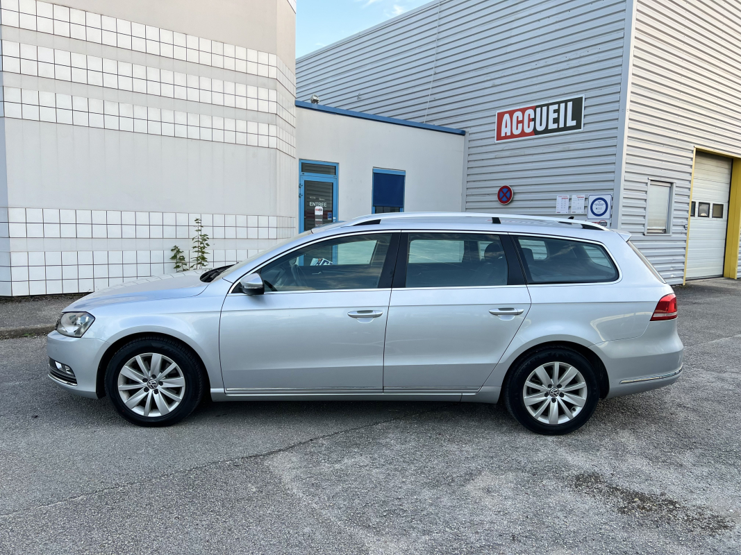 Volkswagen Passat SW — 18