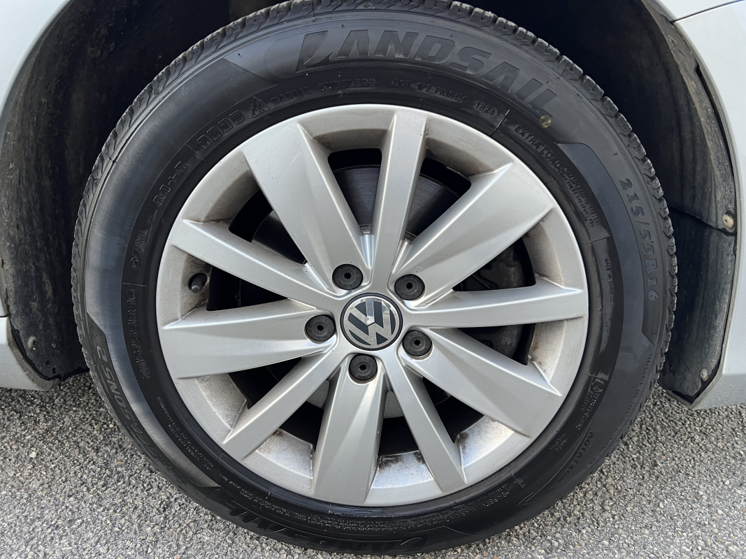 Volkswagen Passat SW — 16