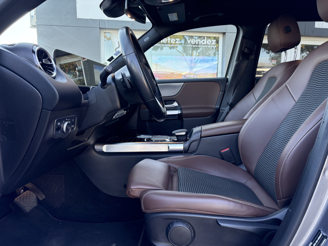 Mercedes GLB — 19