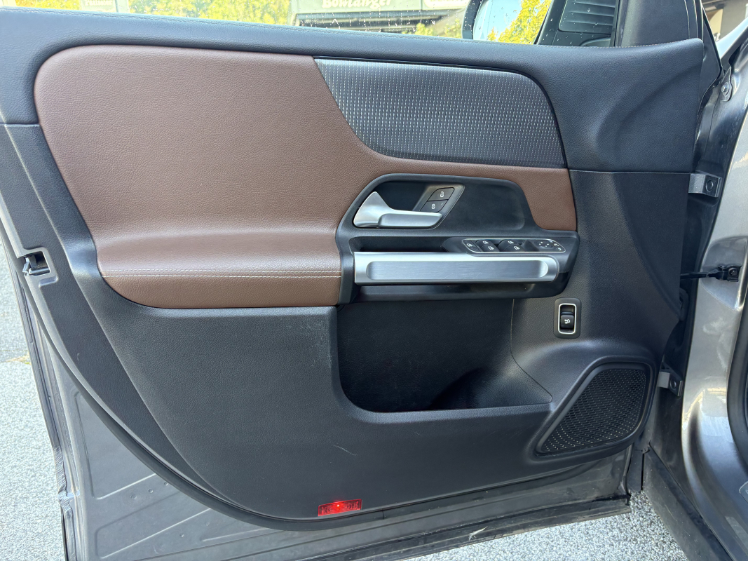 Mercedes GLB — 39