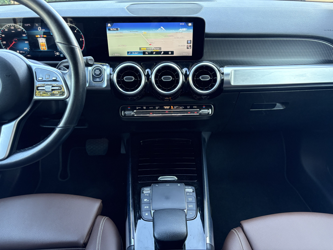 Mercedes GLB — 57