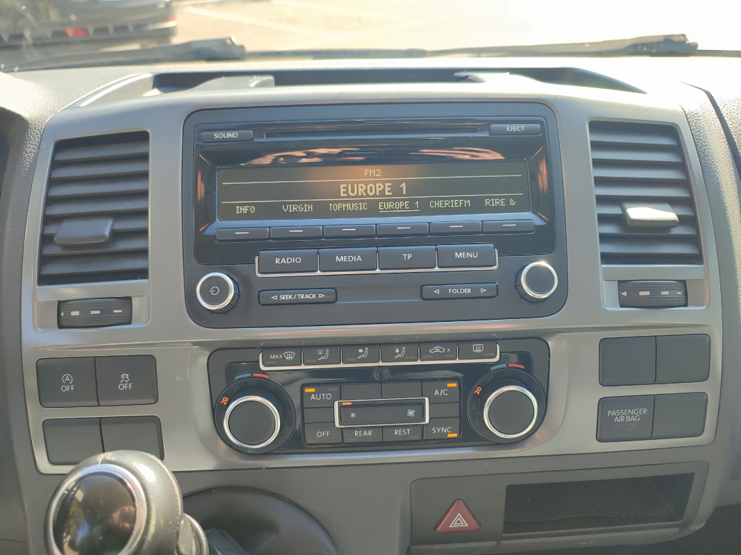 Volkswagen Caravelle — 17
