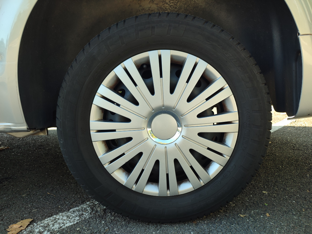 Volkswagen Caravelle — 26