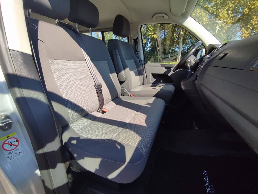 Volkswagen Caravelle — 12