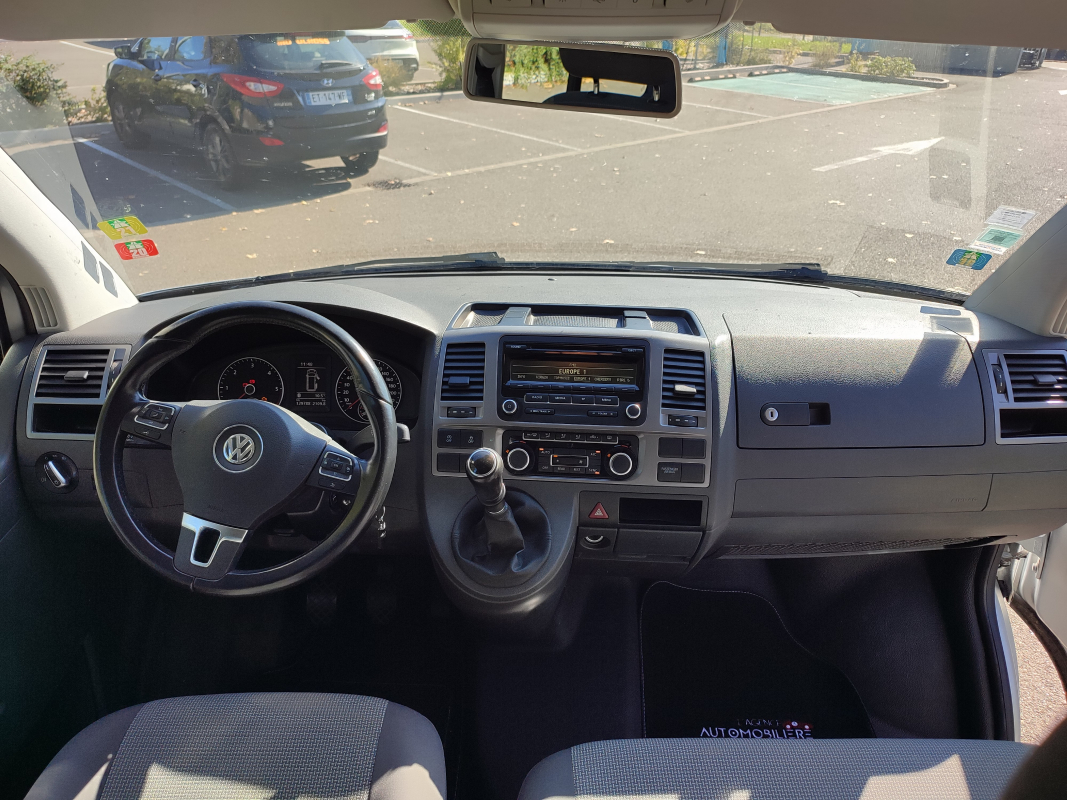 Volkswagen Caravelle — 9