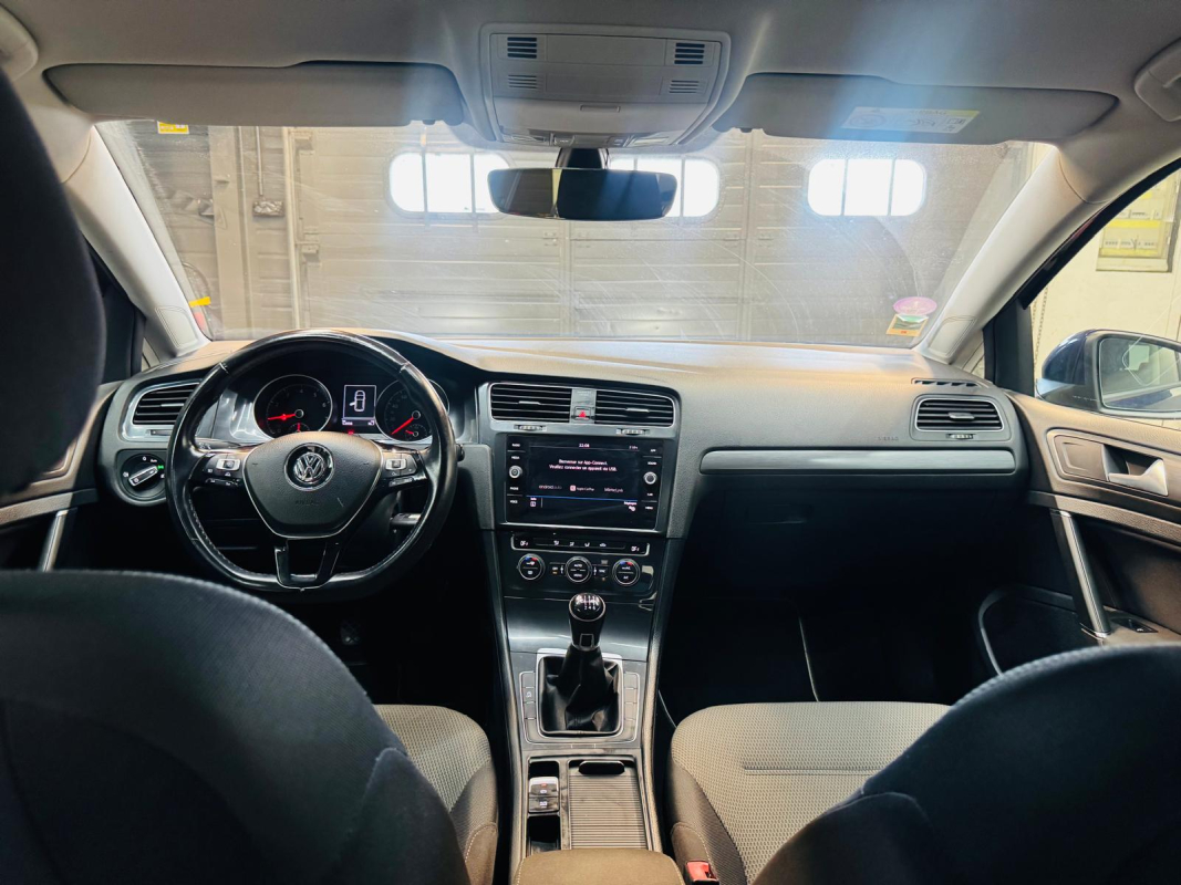 Volkswagen Golf — 11
