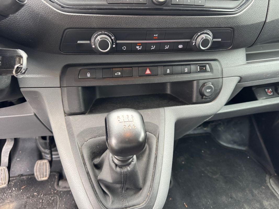 Peugeot Expert — 19