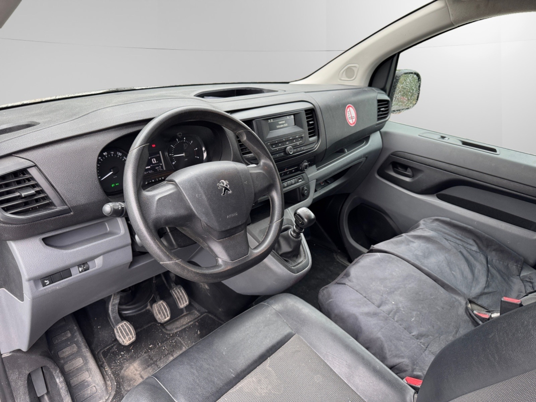 Peugeot Expert — 12